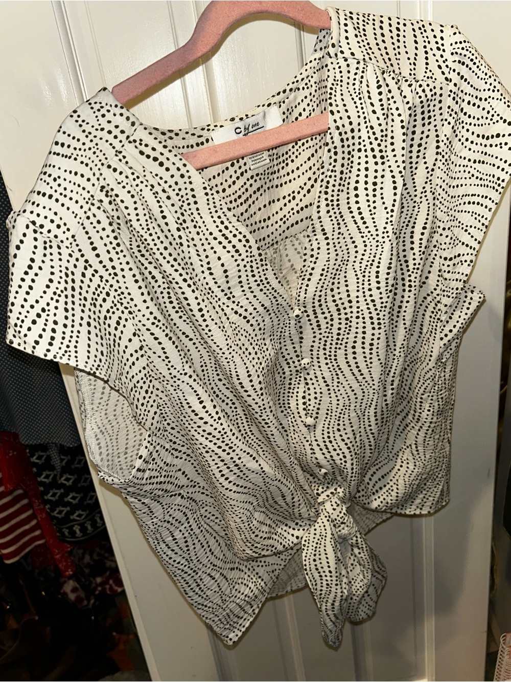 C by One Black & White Abstract Dot Tie-Front Blouse Women’s Medium